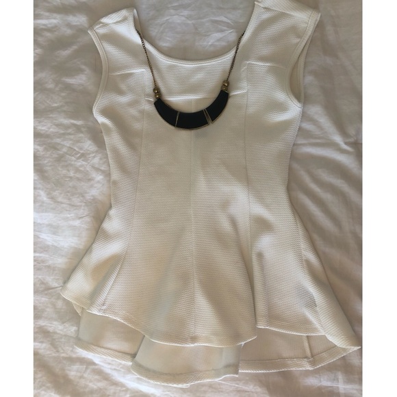 Peplum sleeveless top with removable necklace - Picture 1 of 3